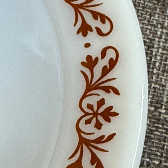 Pyrex White Bowl with Brown Floral Design - Picture 5 of 5